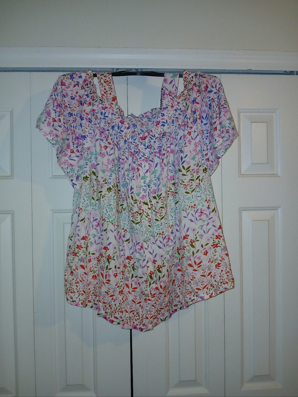 Floral Short-Sleeve Top With Cold Shoulder Straps